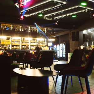 raw lounge club cafenea